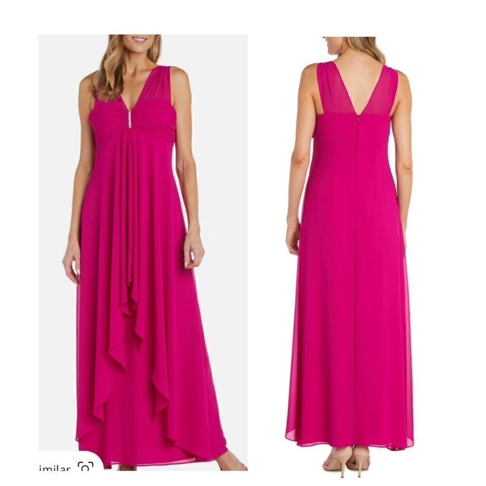 R&M RICHARDS GATHERED SLEEVELESS EVENING DRESS